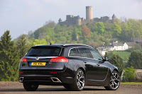 Opel Insignia Sports Tourer OPC- Carscoop 