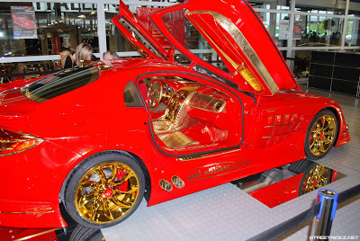 Mercedes SLR McLaren Red Gold Dream - Carscoop 