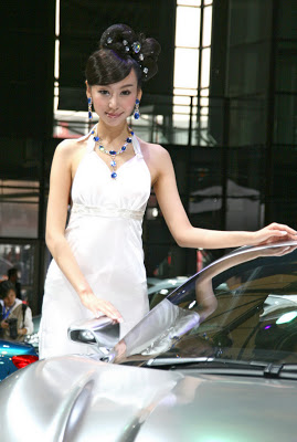 Babes Shanghai Auto Show 2009  - Carscoop