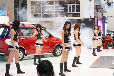 Babes Shanghai Auto Show 2009  - Carscoop