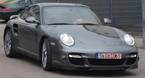 Carscoop Porsche 911 Turbo Facelift 