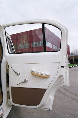  Volga Cayenne Replica Cardi 