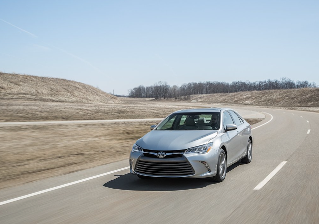 2015 Toyota Camry silver