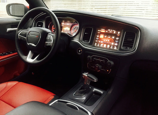 2015 Dodge Charger SXT V6 Rallye interior