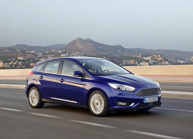 2015 Ford Focus blue