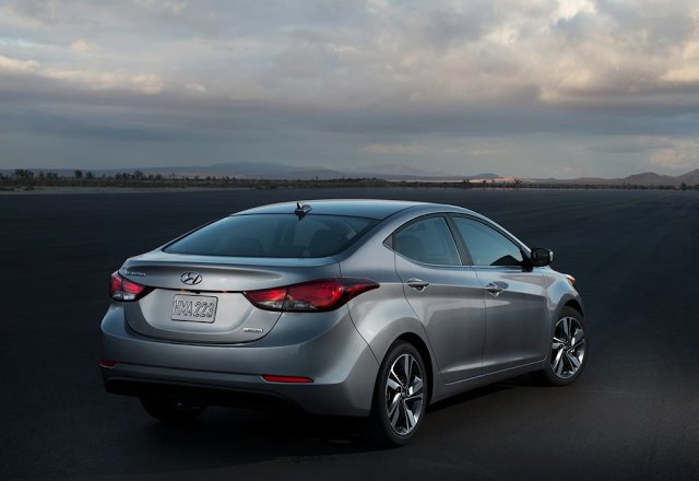 2014 Hyundai Elantra sedan silver