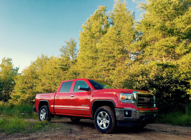 2015 GMC Sierra Red Crew Cab SLT 6.2L V8