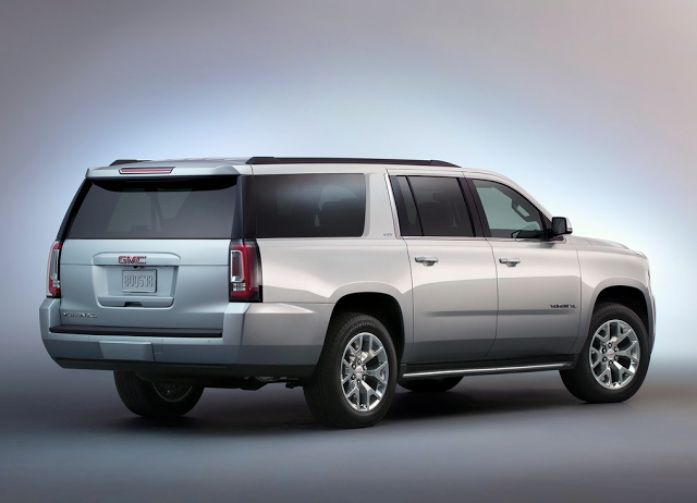 2015 GMC Yukon XL silver