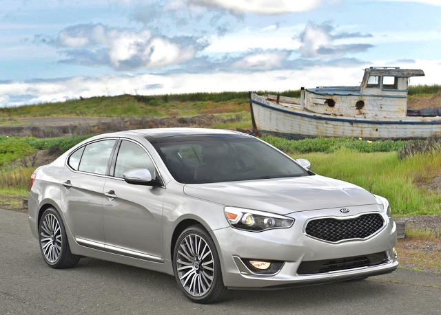 2014 Kia Cadenza fishing boat