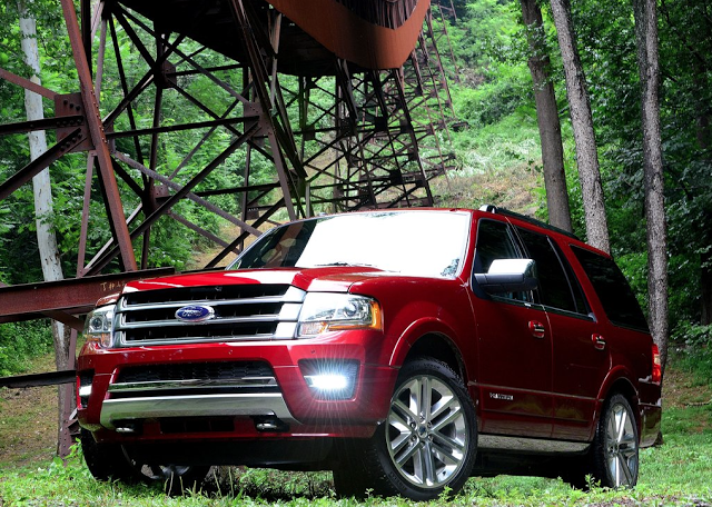 2015 Ford Expedition red