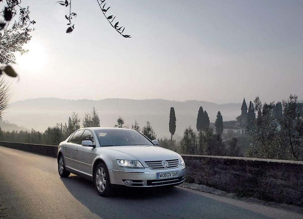 2003 Volkswagen Phaeton V10 TDI