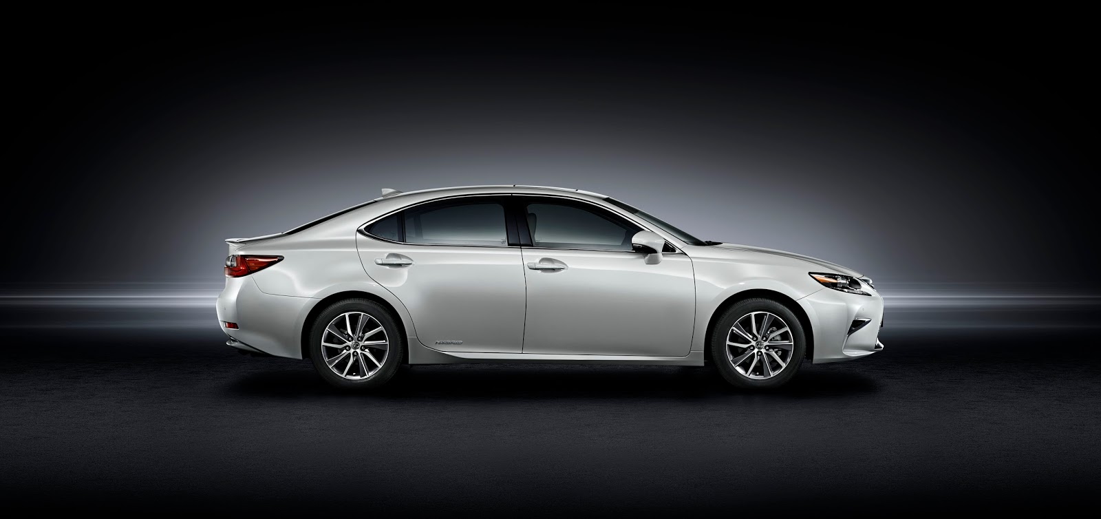 2016 Lexus ES white