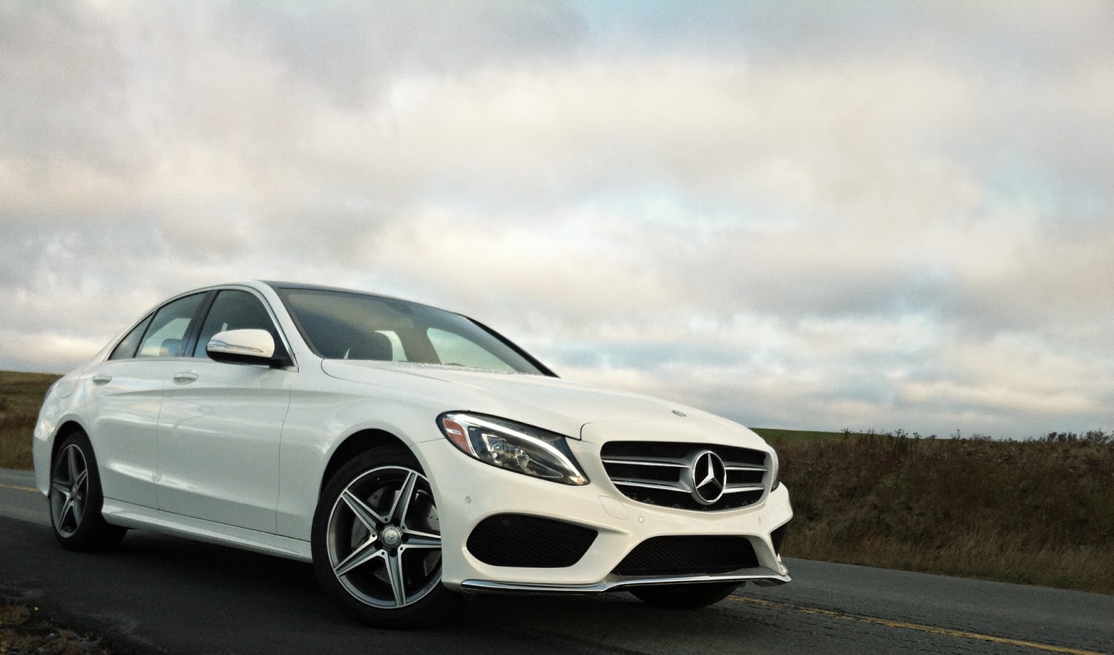 2015 Mercedes-Benz C400 4Matic white