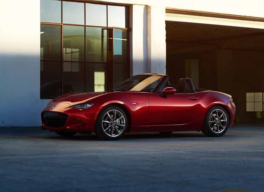 2016 Mazda MX-5 red