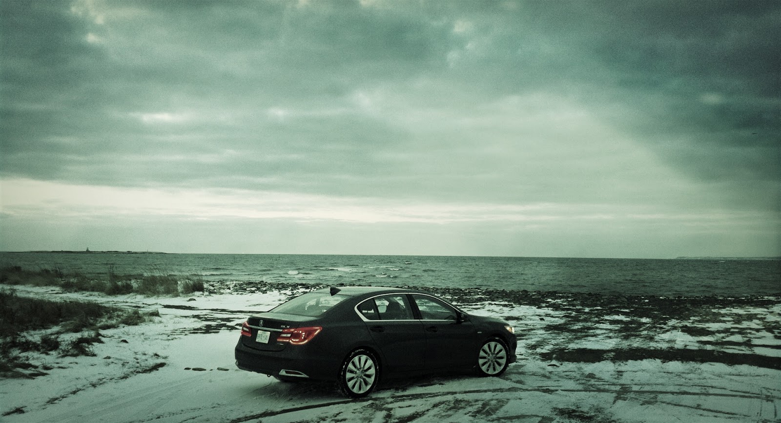 2015 Acura RLX Sport Hybrid