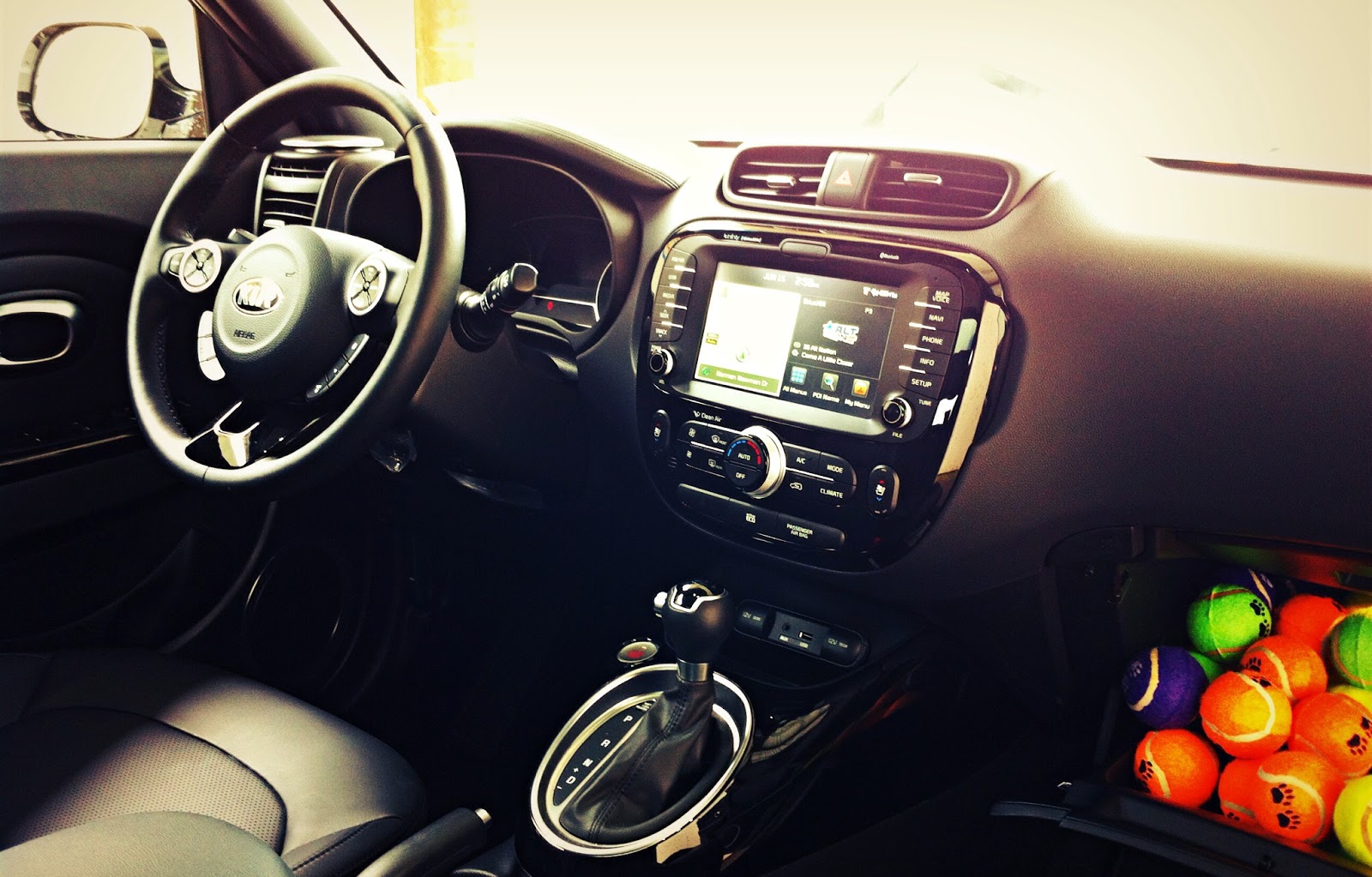 2014 Kia Soul SX Luxury interior