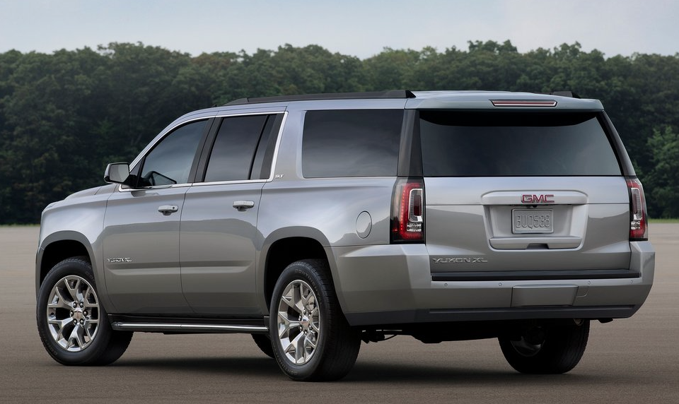 2014 GMC Yukon XL silver