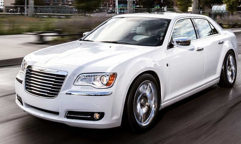 2013 Chrysler 300 Motown Edition white