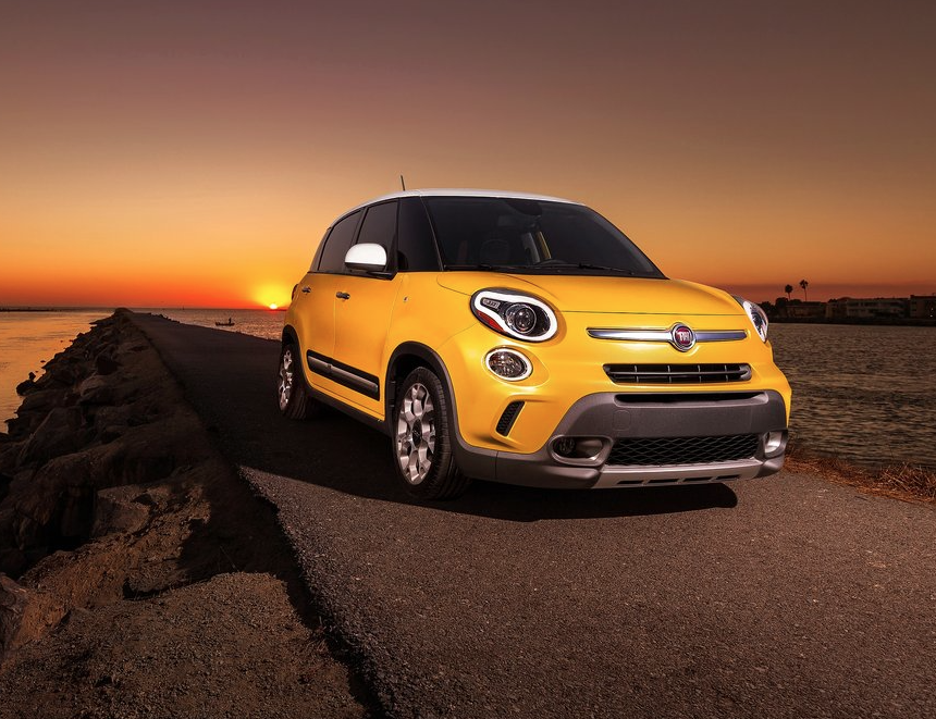 2013 Fiat 500L yellow