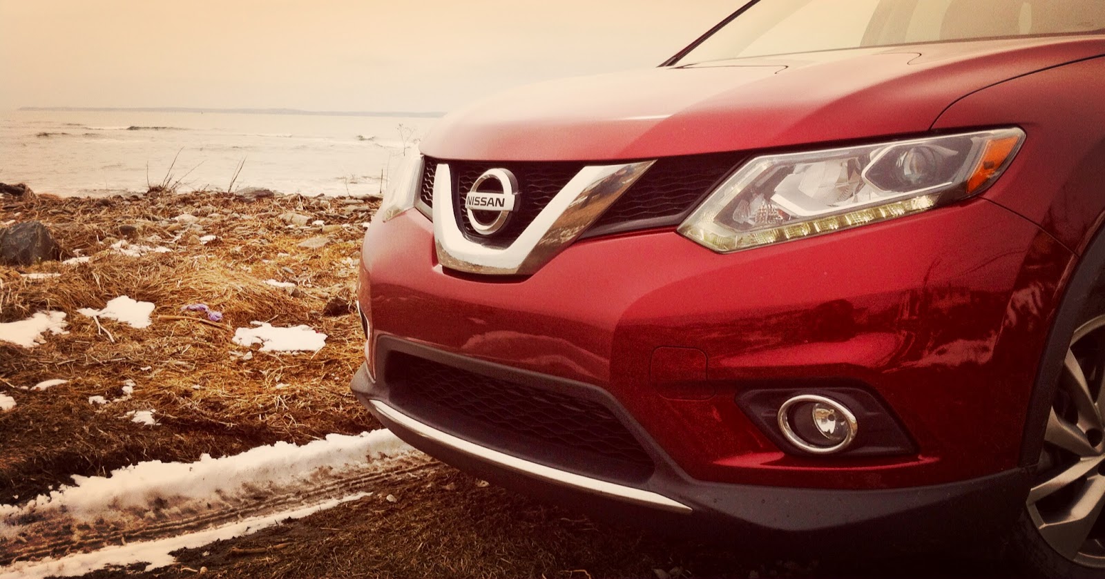 2014 nissan Rogue grille headlights