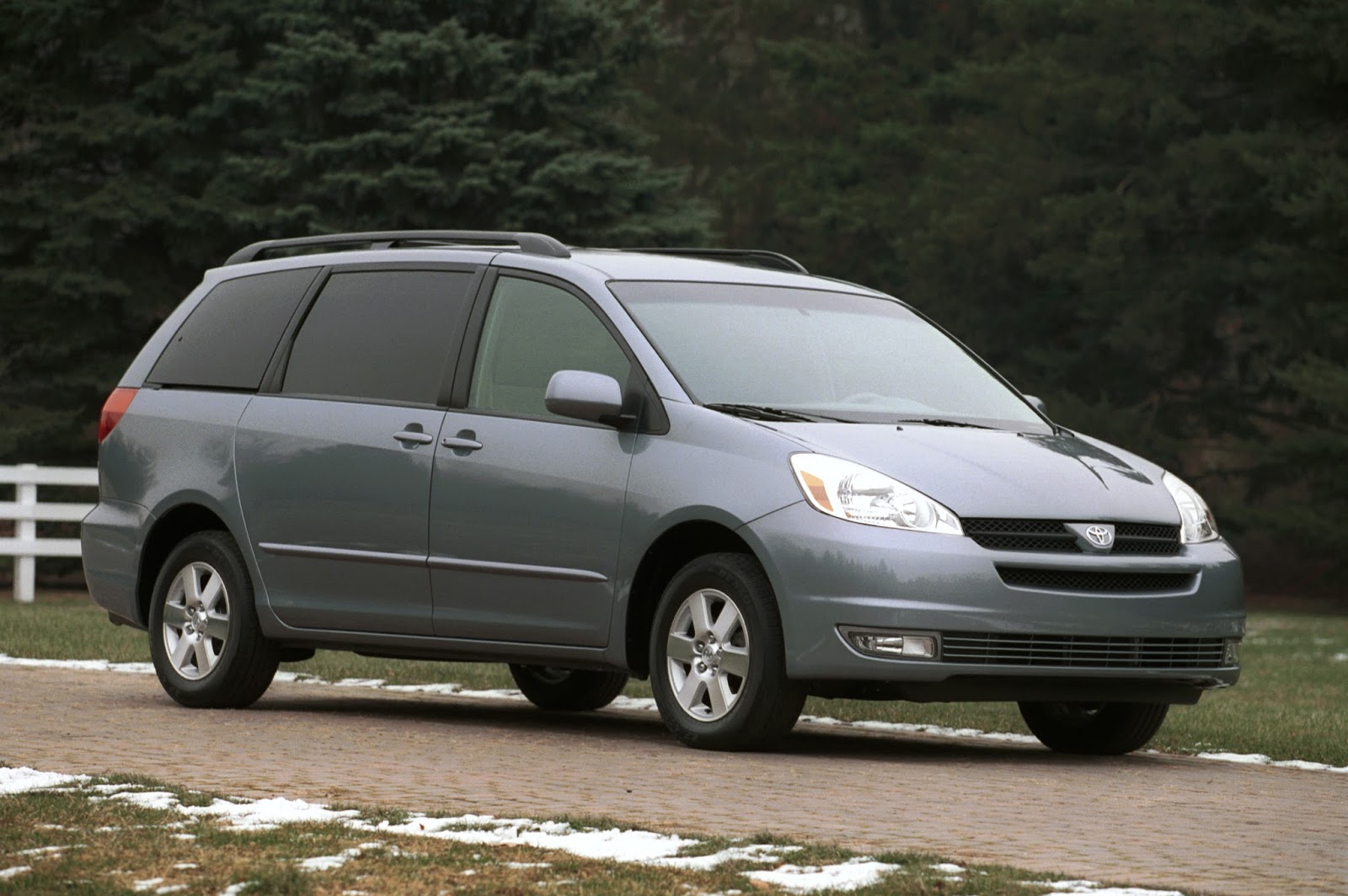 2004 Toyota Sienna