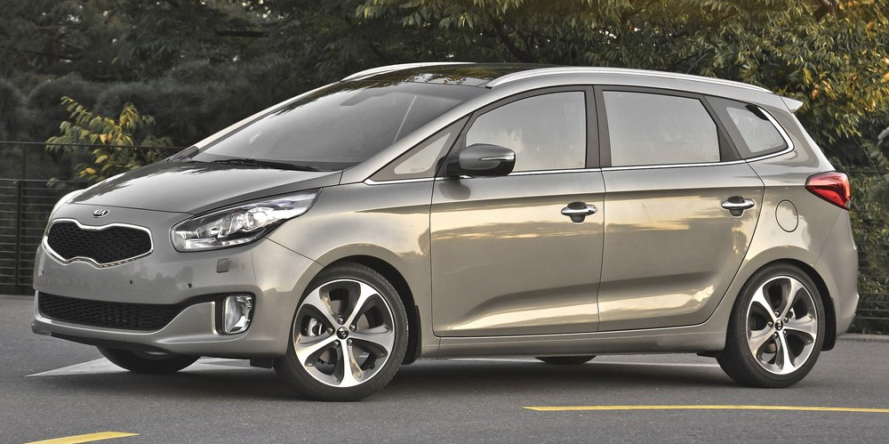 2013 Kia Carens beige