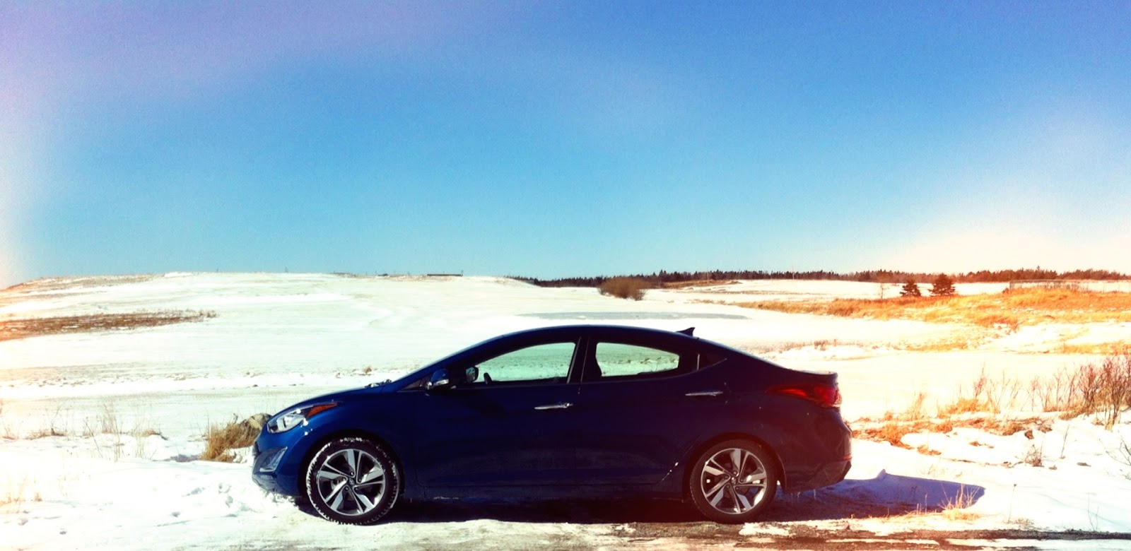 2014 Hyundai Elantra Limited Hartlen Point golf course