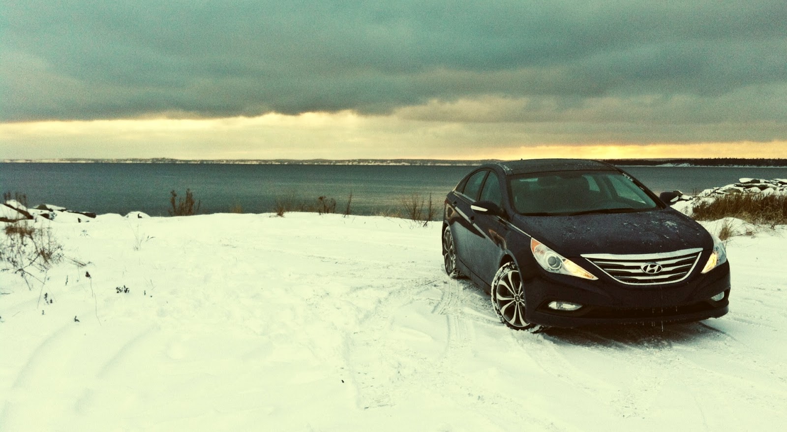 2014 Hyundai Sonata SE Indigo Blue