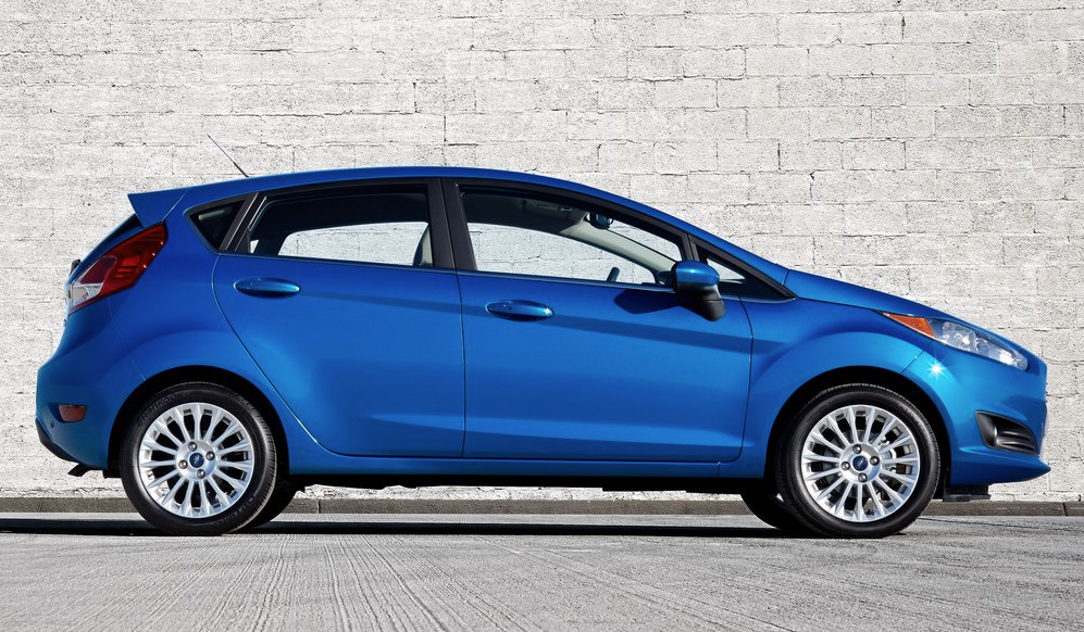 2014 Ford fiesta hatchback blue