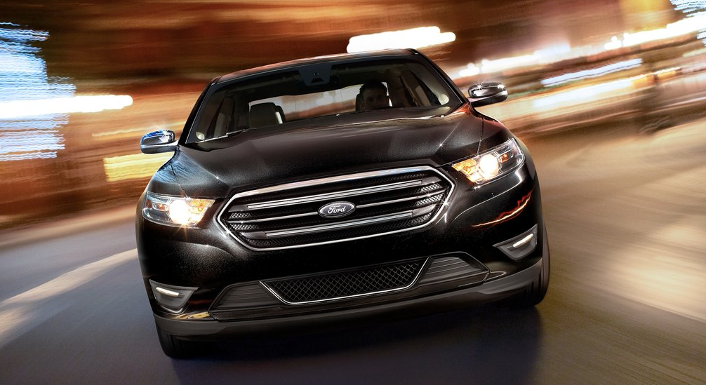 2013 Ford Taurus black