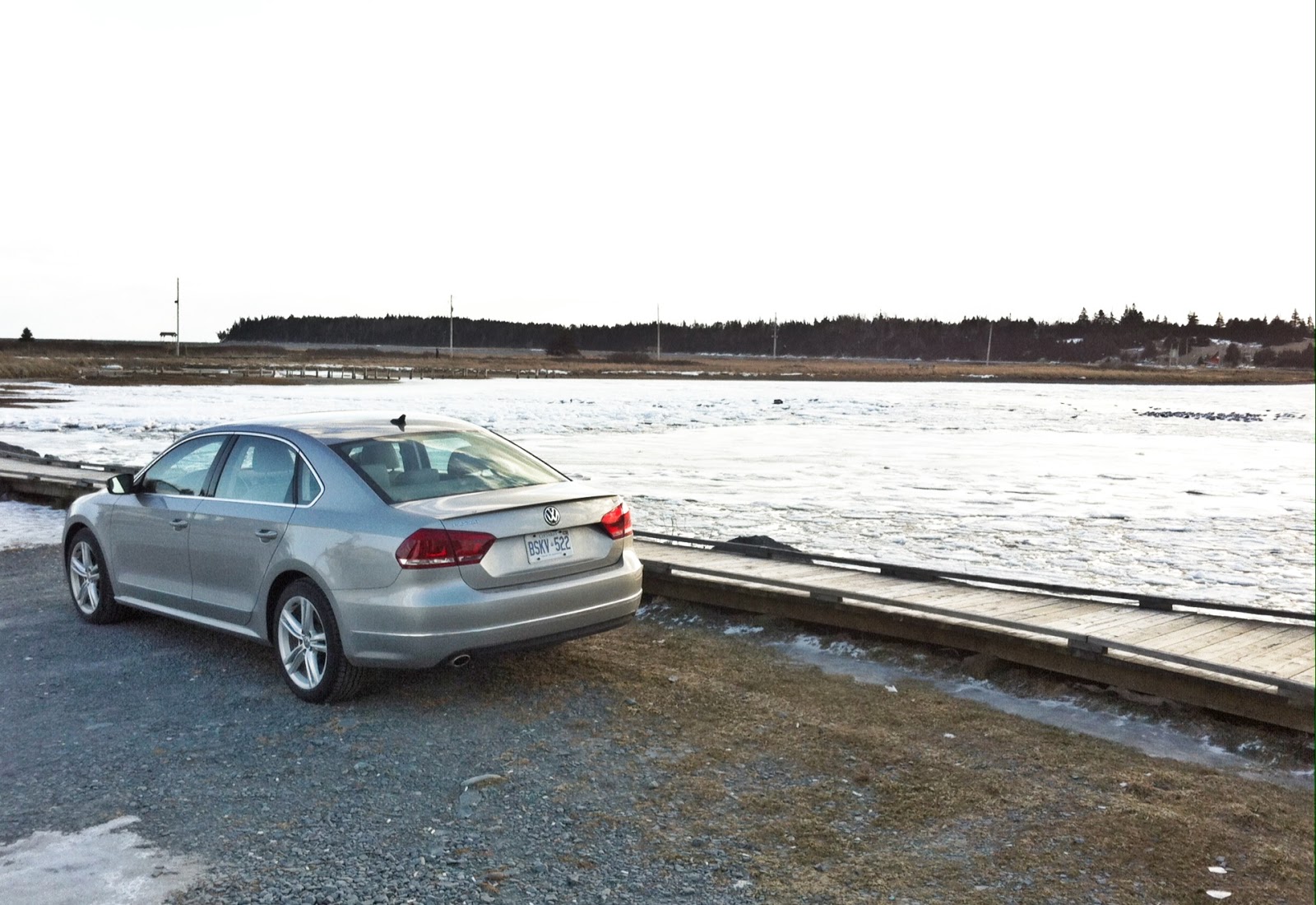 2014 Volkswagen Passat TDI Highline rear view