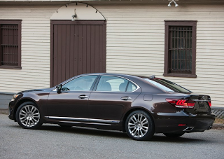 2013 Lexus LS600hl