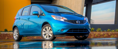 2014 Nissan Versa Note blue