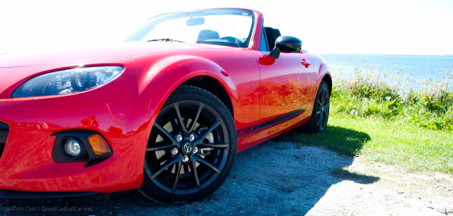 2013 Mazda MX-5 Miata GS front three quarter