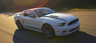 2013 Ford Mustang white