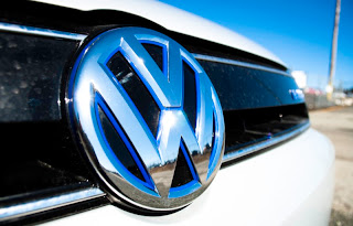 2013 VW Jetta Turbo Hybrid logo