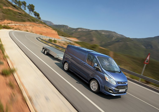 2015 Ford Transit Custom towing