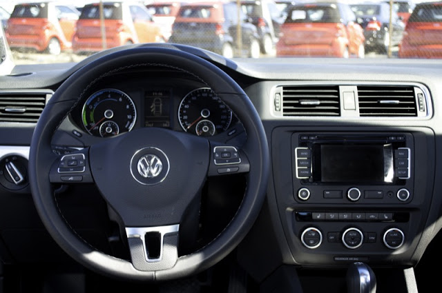 2013 Volkswagen Jetta Turbo Hybrid Highline Interior