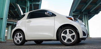 2012 Scion iQ white