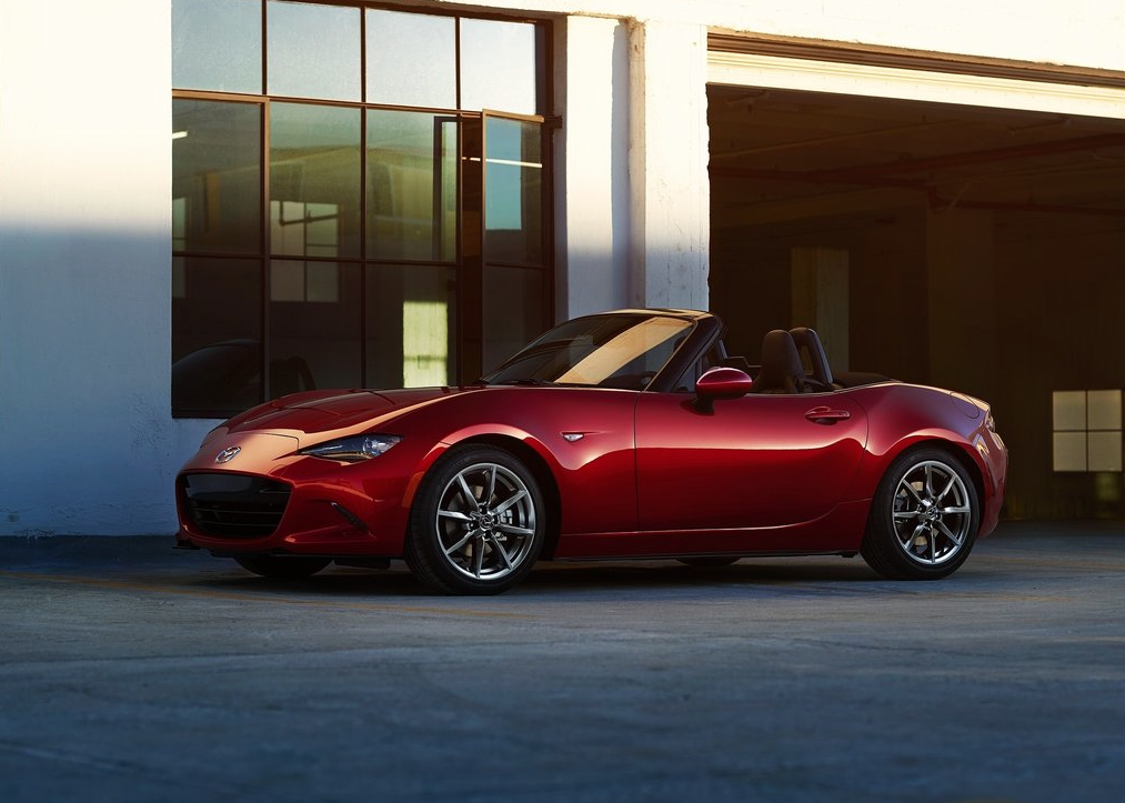 2016 Mazda MX-5 Miata red