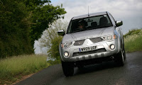 Mitsubishi L200 Long Bed - Carscoop