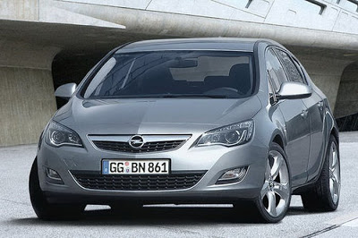 2010 Opel Astra Vauxhall Carscoop