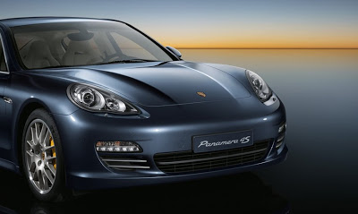 2010 Porsche Panamera Sports Sedan 