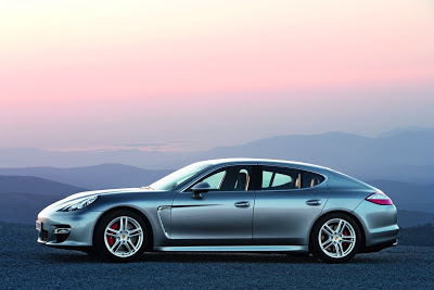 2010 Porsche Panamera Sports Sedan 