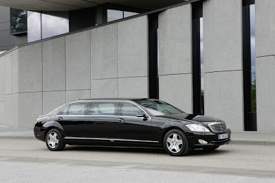 Mercedes-Benz S600 Pullman Guard