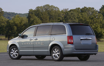 Chrysler Town and Country EV Hybrid