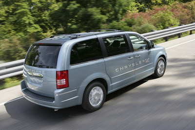 Chrysler Town and Country EV Hybrid