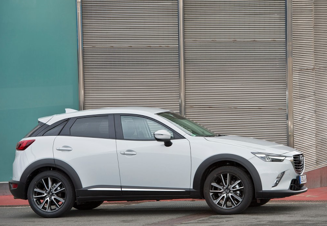 2016 Mazda CX-3 white