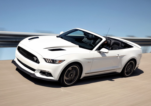 2016 Ford Mustang convertible white