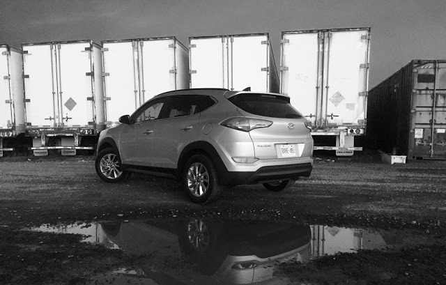 2016 Hyundai Tucson rear